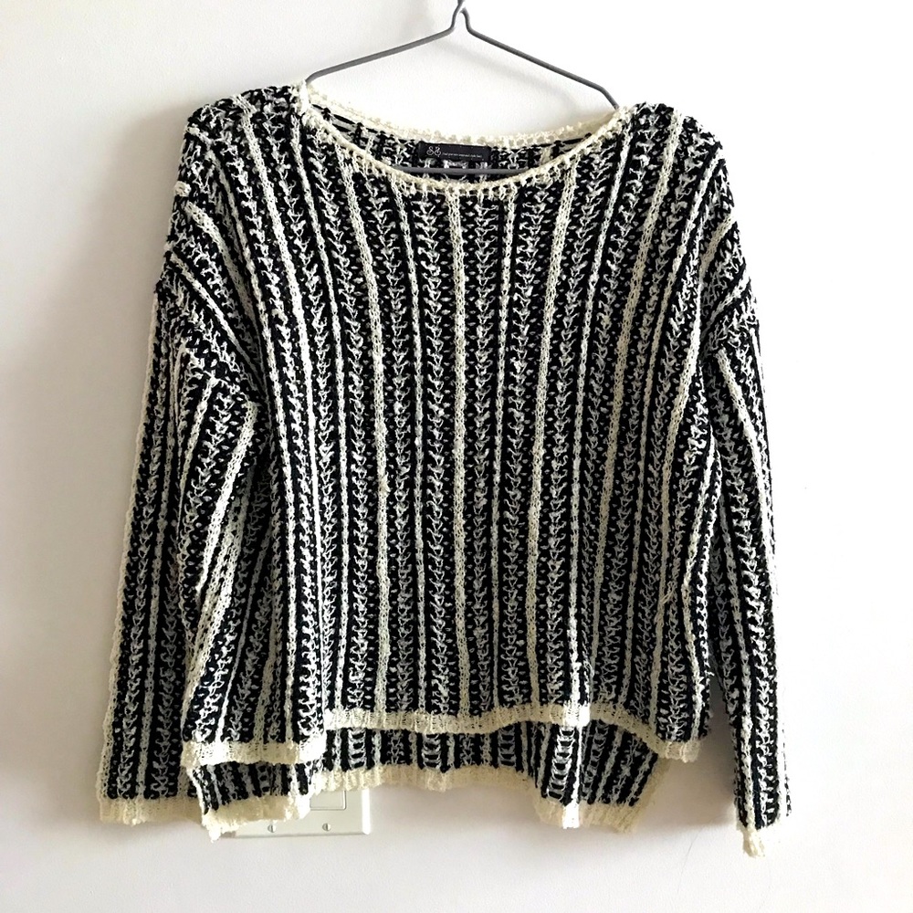 $15 for 3 ✨ knit sweater